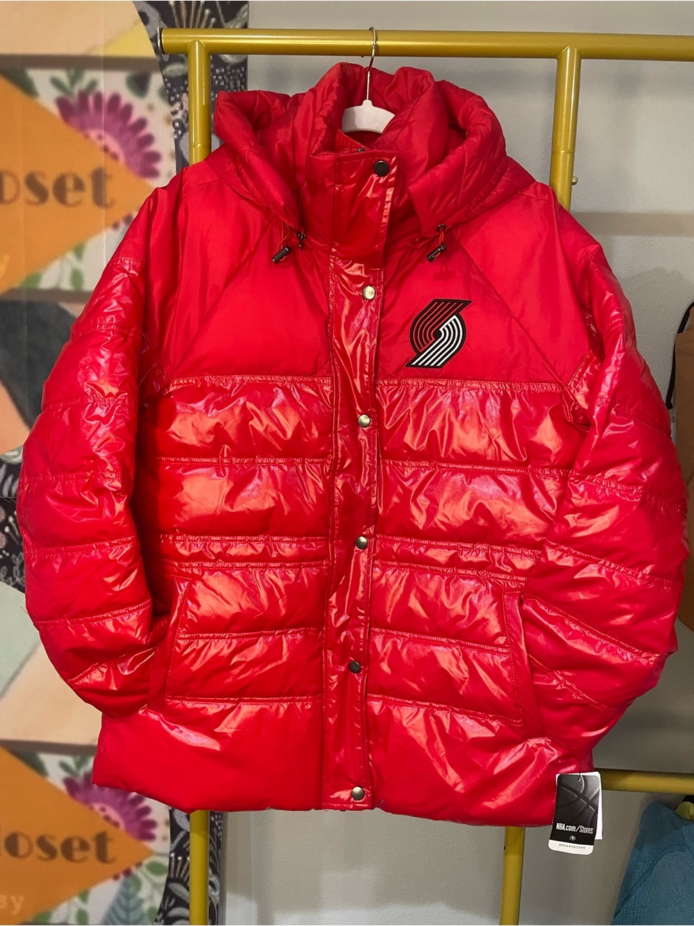 NWT! NBA Portland Trail Blazers Red Puffer Jacket size XL - Picture 2 of 11